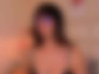 Live cam show with Aily Yozuko - Brown Eyes Asian on Lustler
