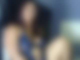Live cam show with JULIIANA FOSTER - Bitch on Camsoda