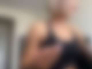 Live cam show with HotSweetbb - Sporty on friskycurves.com