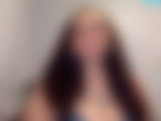 Sapphire Storm's Live Sex Cam Show