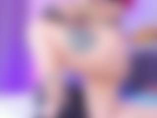 Live cam show with Alanna-Hank - Leather on AdultVida.com