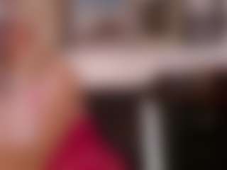 Live cam show with Magdalenaaa - Granny on Dolls Live