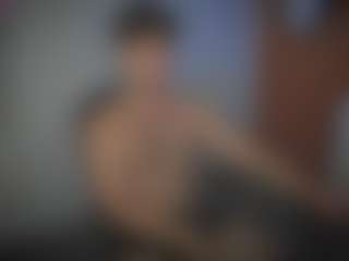 honestandrew's Live Sex Cam Show