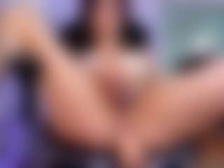 Show en direct avec SaraCabali - Ejaculation sur Camsoda