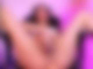 Live cam show with SaraCabali - Smoking on makecum.org