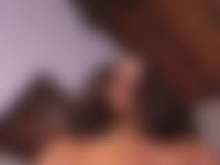 Live cam show with Ambra Cohelo - Eating Pussy on Camsoda