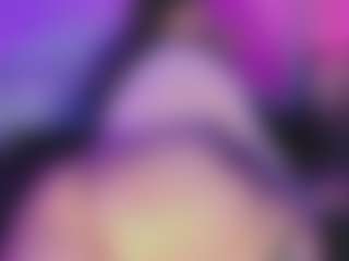 Live cam show with Emma - MILF on xDating