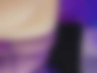 Live cam show with Emma - Big Clit on infinitiblacc.com