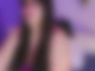Live cam show with Emma - Big Clit on Camsoda