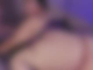 Live cam show with Emma - Colombia MILF on CSO-WL