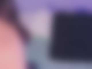 Live cam show with Emma - Big Clit on livesuperchat.net