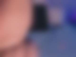 Live cam show with Emma - Full Nudity on Free Soda