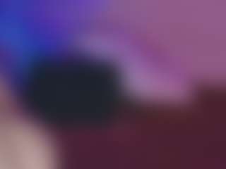 Live cam show with Emma - Smoking on x69.live