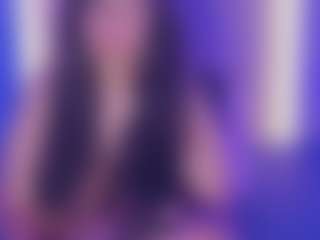 Live cam show with Emma - Colombia MILF on Strip Flash - Live Sex Shows