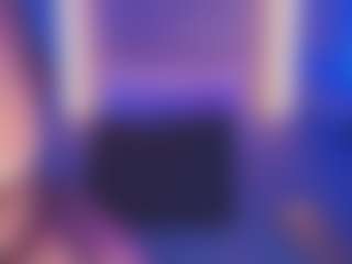 Live cam show with Emma - Big Clit on nudelive.tv