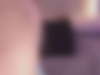 Live cam show with Emma - Big Clit on Camsoda