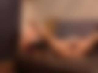JuicyFruittt's Live Sex Cam Show