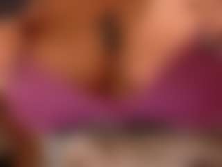 JuicyFruittt's Live Sex Cam Show