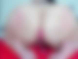 Live cam show with Sophie-Green - Pawg on milfzrlive.com