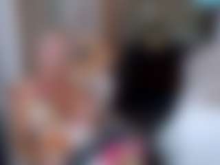 Live cam show with Allie Kay - Senior on studioflirtlive.com