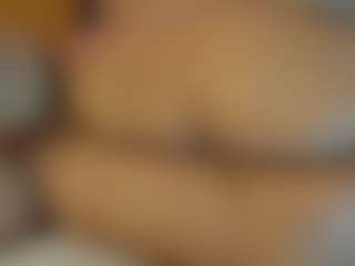 Live cam show with Taylor Sam - Morena on SquirtSoMuch