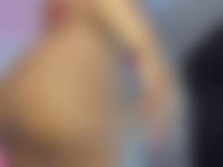 Live cam show with Taylor Sam - Ebony on live18s.com | colombia