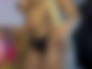 Live cam show with Taylor Sam - Morena on Camsoda