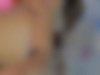 Live cam show with Taylor Sam - Curly on CamwithHer