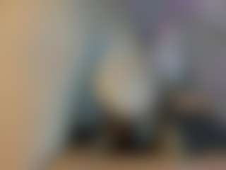 Live cam show with Taylor Sam - Curly on Camming Site