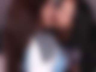 Emperatriz y Linsey's Live Sex Cam Show