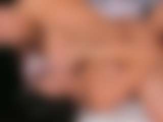 Emperatriz y Linsey's Live Sex Cam Show