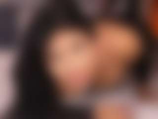 Emperatriz y Linsey's Live Sex Cam Show