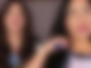 Emperatriz y Linsey's Live Sex Cam Show