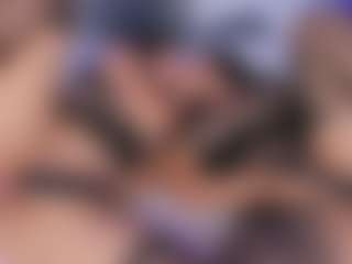 Emperatriz y Linsey's Live Sex Cam Show