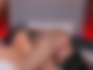 Emperatriz y Linsey's Live Sex Cam Show