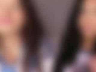 Emperatriz y Linsey's Live Sex Cam Show