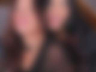 Emperatriz y Linsey's Live Sex Cam Show