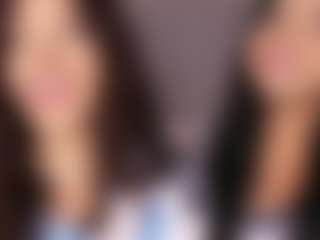 Emperatriz y Linsey's Live Sex Cam Show