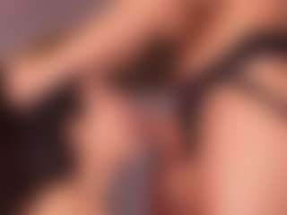 Emperatriz y Linsey's Live Sex Cam Show