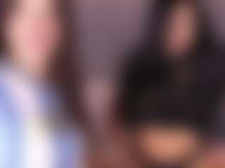 Emperatriz y Linsey's Live Sex Cam Show