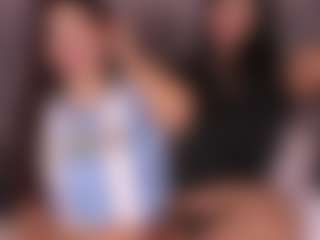 Emperatriz y Linsey's Live Sex Cam Show