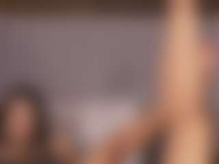 Emperatriz y Linsey's Live Sex Cam Show