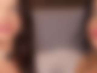 Emperatriz y Linsey's Live Sex Cam Show