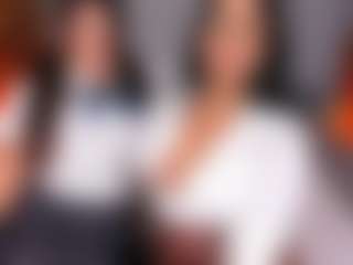 Emperatriz y Linsey's Live Sex Cam Show