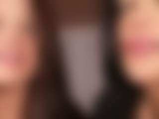 Emperatriz y Linsey's Live Sex Cam Show