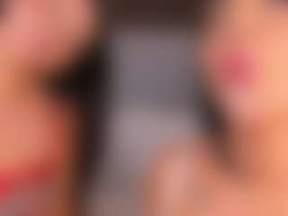 Emperatriz y Linsey's Live Sex Cam Show