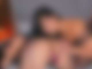 Emperatriz y Linsey's Live Sex Cam Show