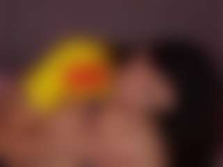 Emperatriz y Linsey's Live Sex Cam Show