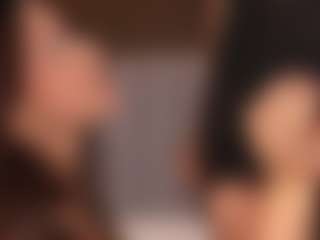 Emperatriz y Linsey's Live Sex Cam Show
