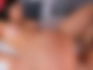 Emperatriz y Linsey's Live Sex Cam Show